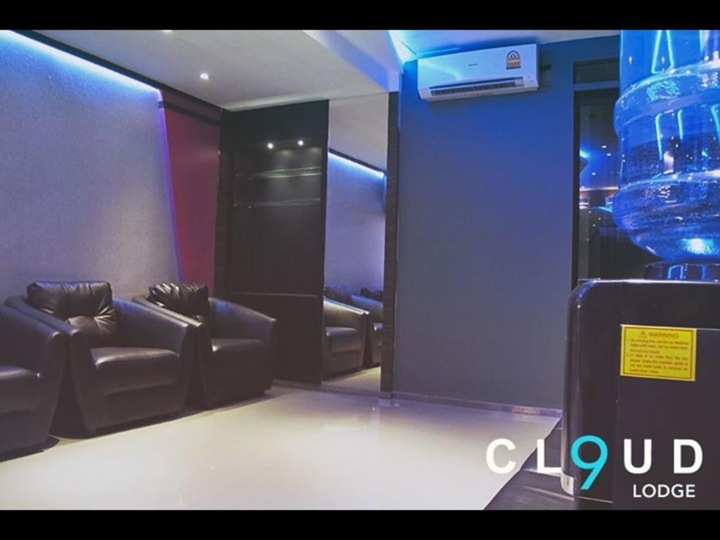 Cloud 9 Lodge Бангкок Экстерьер фото