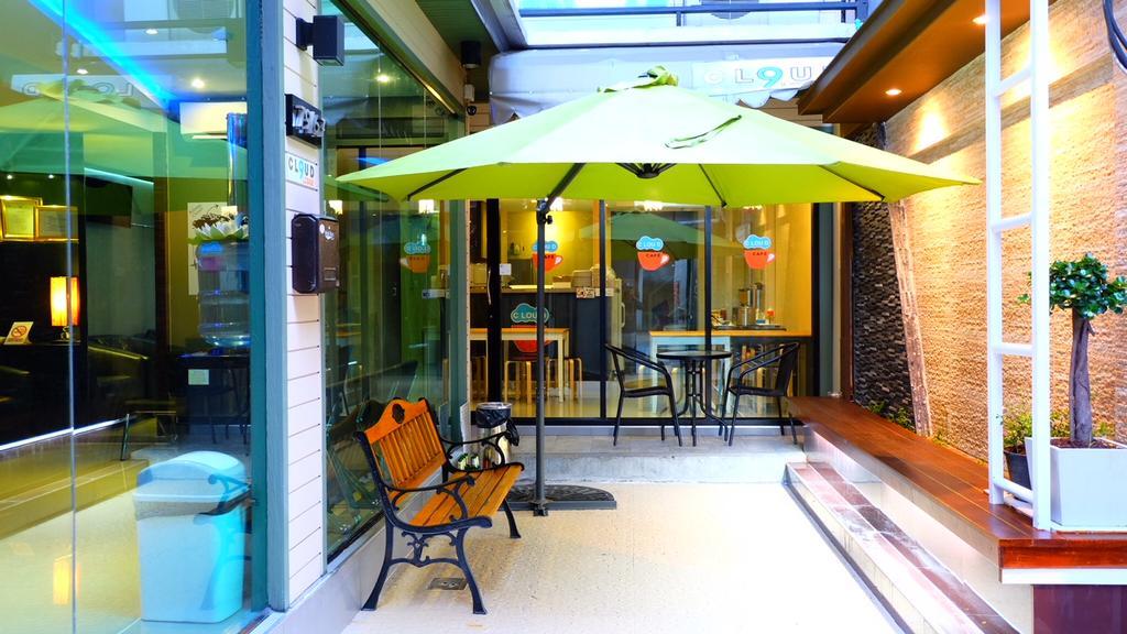 Cloud 9 Lodge Бангкок Экстерьер фото